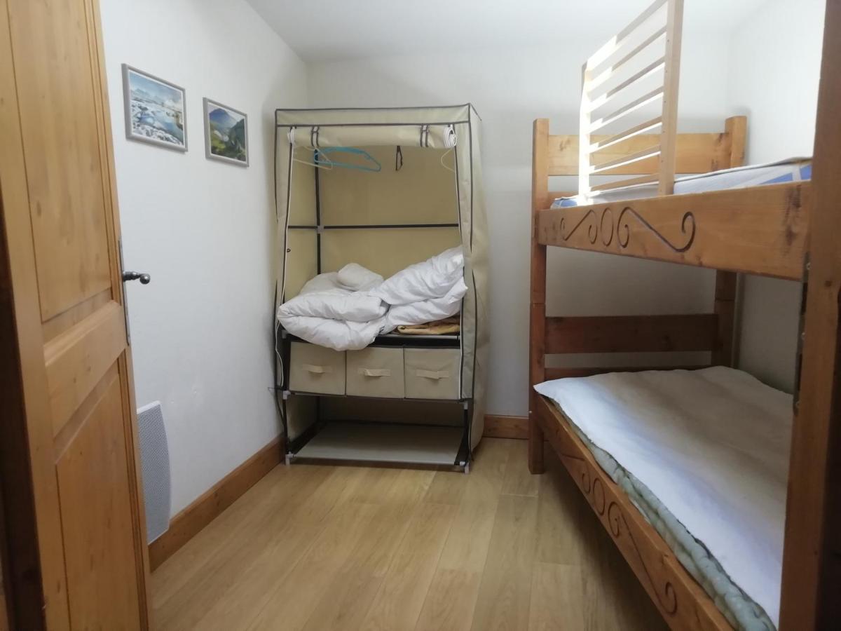 94 m2 spacieux insonorisé en PLEIN CENTRE - deux parkings couverts gratuits et WIFI gratuit ! Saint-Gervais-les-Bains Exterior foto